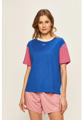 Nike Sportswear Тениска - Pepit.bg
