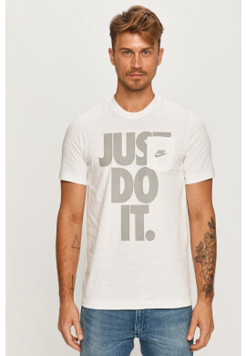 Nike Sportswear Тениска - Pepit.bg