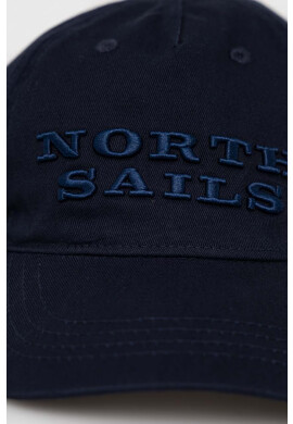 North Sails Памучна шапка с козирка в тъмносиньо с апликация - Pepit.bg