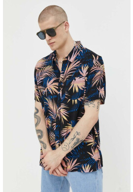 Quiksilver Риза мъжка в черно със стандартна кройка с класическа яка - Pepit.bg
