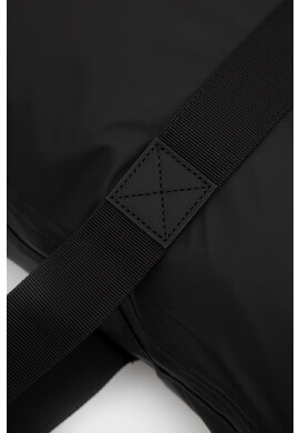 Rains Чанта 13890 Tote Bag в черно - Pepit.bg