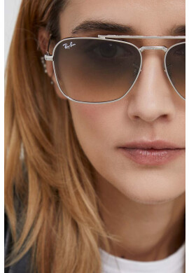 Ray-Ban Слънчеви очила в сиво - Pepit.bg