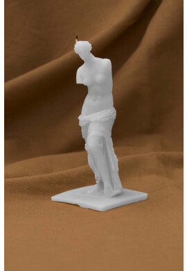 Really Nice Things Декоративна свещ Venus Candle - Pepit.bg