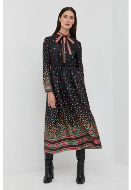 Red Valentino Копринена рокля в черно дълъг модел разкроен модел - Pepit.bg