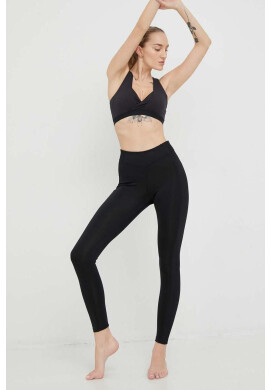 Reebok Клин за йога Studio В черно с изчистен дизайн - Pepit.bg