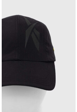 Reebok Шапка с козирка Tech Style в черно с принт - Pepit.bg