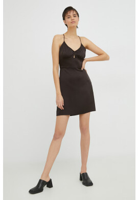 Samsoe Samsoe Рокля в кафяво къс модел с кройка по тялото - Pepit.bg