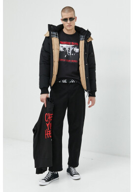 Superdry Яке в черно със зимна изолация - Pepit.bg