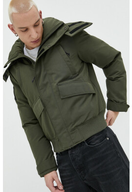 Superdry Яке в зелено със зимна изолация - Pepit.bg