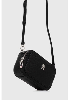 Tommy Hilfiger Чанта в черно - Pepit.bg