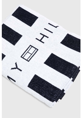 Tommy Hilfiger Памучна кърпа в тъмносиньо - Pepit.bg