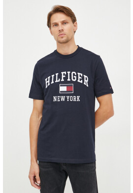 Tommy Hilfiger Памучна тениска в тъмносиньо с апликация - Pepit.bg