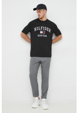 Tommy Hilfiger Памучна тениска в тъмносиньо - Pepit.bg