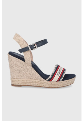 Tommy Hilfiger Сандали в златисто с платформа - Pepit.bg