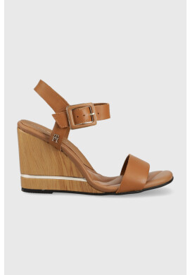 Tommy Hilfiger Сандали HARDWARE WEDGE SANDAL в кафяво със скосена платформа FW0FW07074 - Pepit.bg