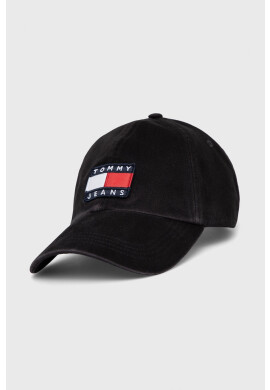 Tommy Hilfiger Шапка в черно с апликация - Pepit.bg