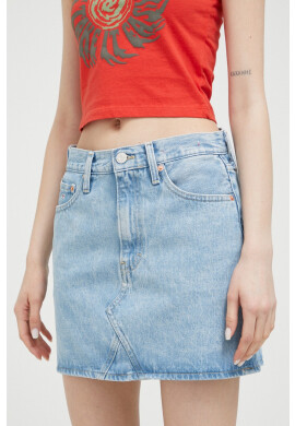 Tommy Jeans Дънкова пола в синьо къс модел със стандартна кройка - Pepit.bg