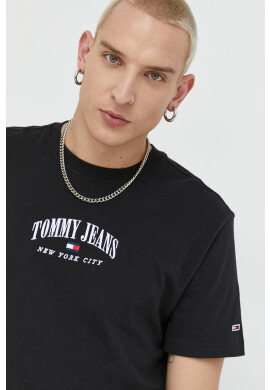 Tommy Jeans Памучна тениска в черно с апликация - Pepit.bg