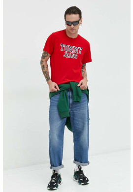Tommy Jeans Памучна тениска в червено с принт - Pepit.bg