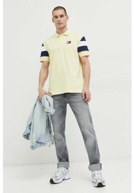 Tommy Jeans Памучна тениска с яка в жълто с апликация - Pepit.bg