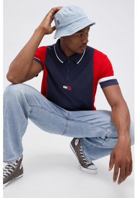 Tommy Jeans Памучна тениска с яка в тъмносиньо с апликация - Pepit.bg