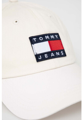 Tommy Jeans Шапка в бяло с апликация - Pepit.bg