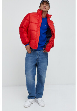 Tommy Jeans Яке в червено със зимна изолация - Pepit.bg