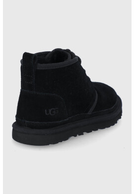 Ugg Велурени боти Neumel дамски в черно с равна подметка с изолация - Pepit.bg