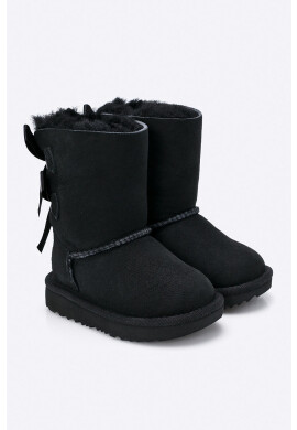 Ugg Зимни обувки в черно - Pepit.bg