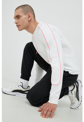Under Armour Блуза с дълги ръкави за бягане в бяло - Pepit.bg