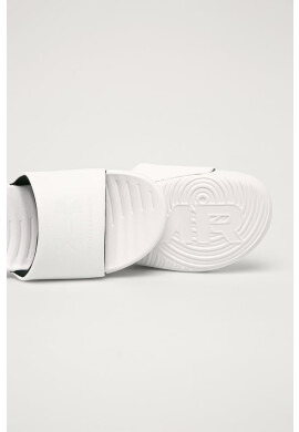 Under Armour Чехли 3023772 дамски в бяло - Pepit.bg