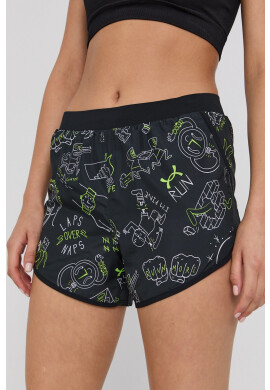 Under Armour Къс панталон 1361907 дамски в черно с десен със стандартна талия - Pepit.bg