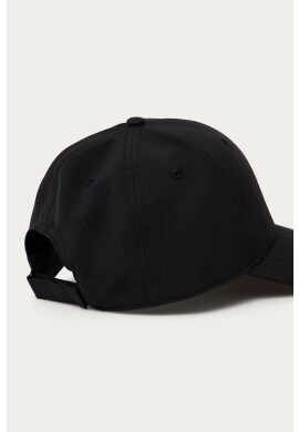 Under Armour Шапка 1361547 в черно с апликация - Pepit.bg