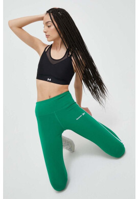 Under Armour Спортен сутиен Infinity в черно с изчистен дизайн - Pepit.bg