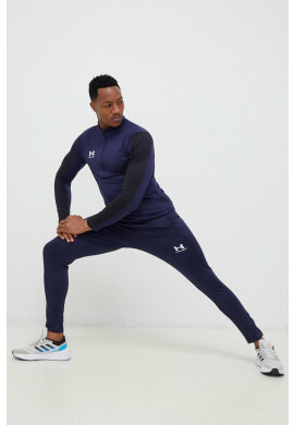 Under Armour Суичър за трениране Challenger в тъмносиньо с изчистен дизайн - Pepit.bg