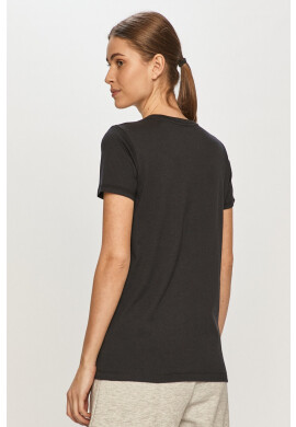 Under Armour Тениска в черно - Pepit.bg