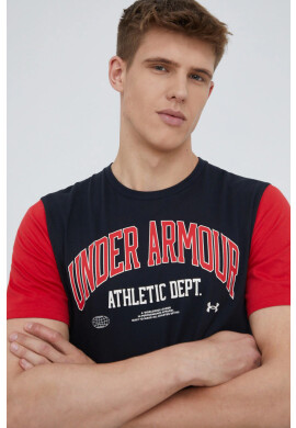 Under Armour Тениска 1370515 в черно с принт - Pepit.bg