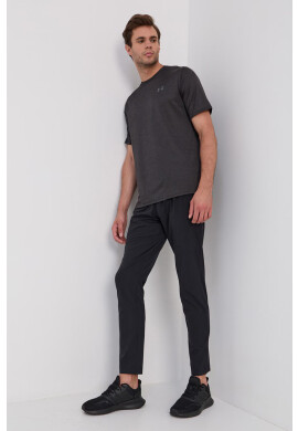 Under Armour Тениска 1361426 мъжка в черно с изчистен дизайн - Pepit.bg