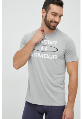 Under Armour Тениска за трениране в черно с изчистен дизайн - Pepit.bg