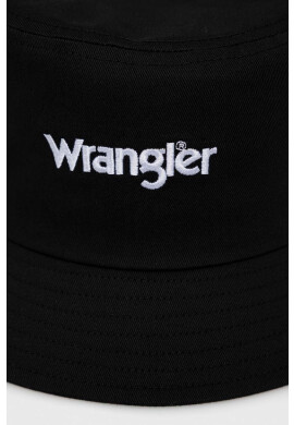 Wrangler Памучна капела в черно от памук - Pepit.bg