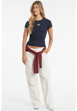 GUESS JEANS Слим тениска - Pepit.bg