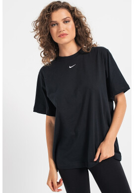 Nike Уголемена тениска Sportswear Essential с овално деколте - Pepit.bg