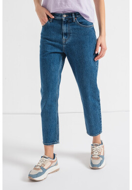 Tommy Jeans Скъсени дънки Mom - Pepit.bg