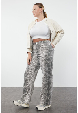 Trendyol Дънки Plus Size с принт - Pepit.bg