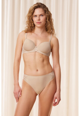 Triumph Бикини Amourette с дантела - Pepit.bg