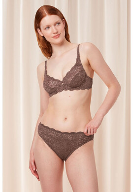 Triumph Дантелени бикини Amourette - Pepit.bg