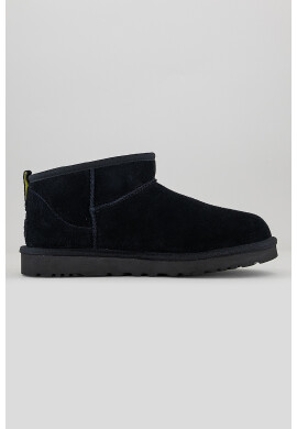 UGG Боти Classic Ultra Mini от велур - Pepit.bg