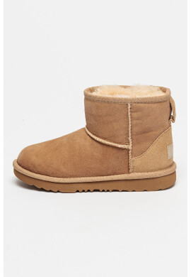 UGG Боти от велур Classic II Mini - Светлокафяв - Pepit.bg