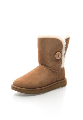 UGG Кафяви боти с копче - Pepit.bg