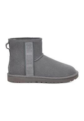UGG Велурени боти Classic с лого - Pepit.bg